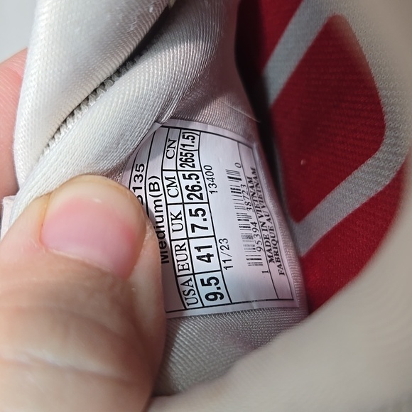 Brooks Women's Ghost Max Athletic Running Shoes Sneakers Sz 9.5 Medium B - Picture 7 of 12